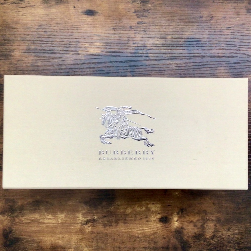 AUTHENTIC BURBERRY BOX
